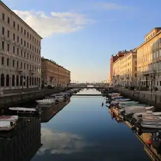 veduta canal grande trieste