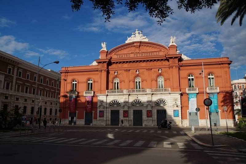 bari teatro