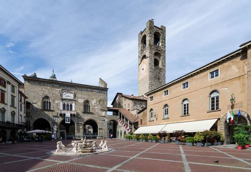 bergamo piazza vecchia