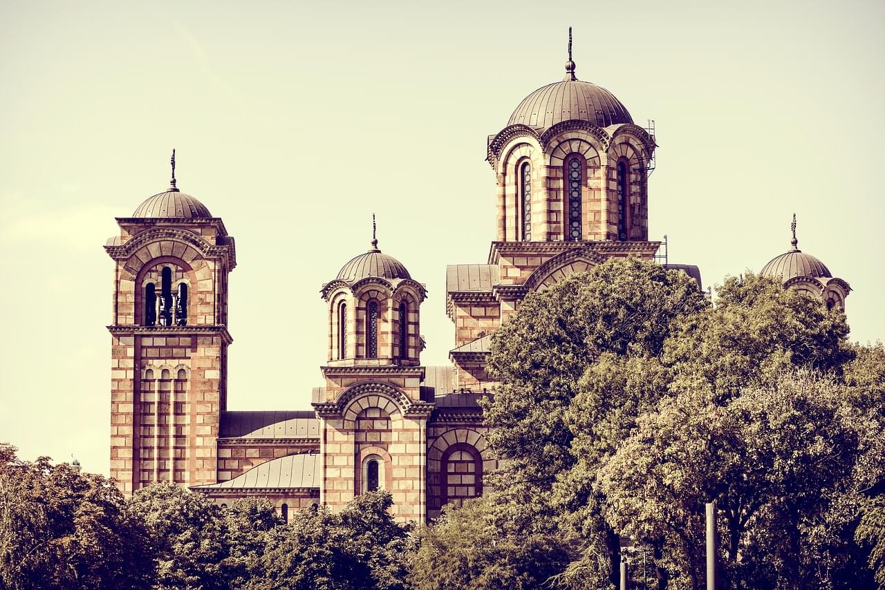 chiesa belgrado serbia dal parco
