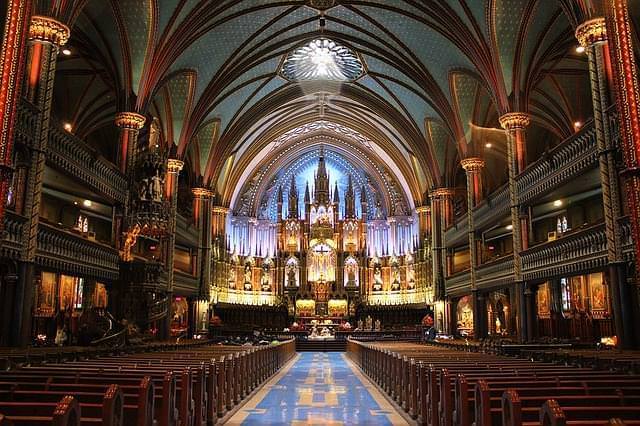 chiesa cattedrale notre dame interno