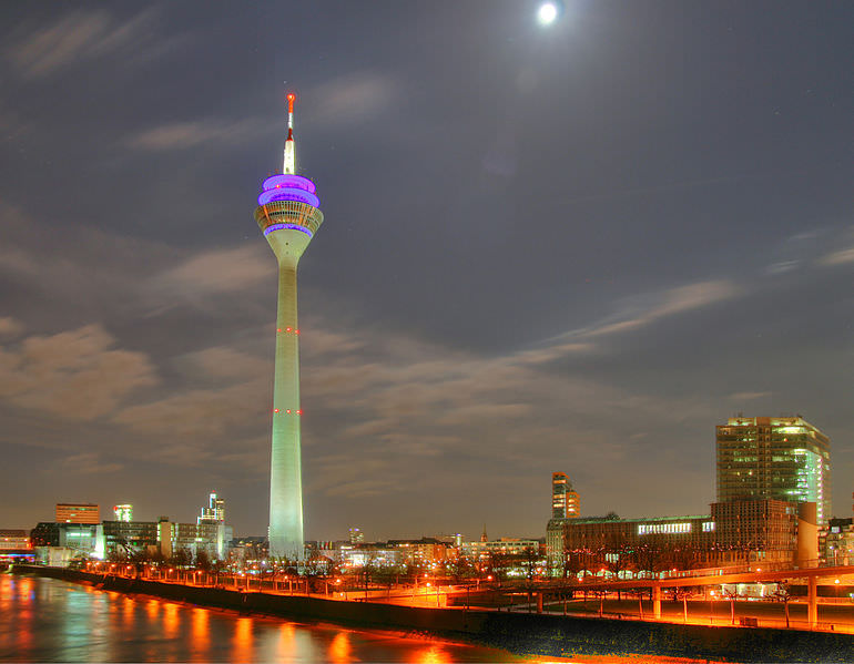 duesseldorf torre rheinturm