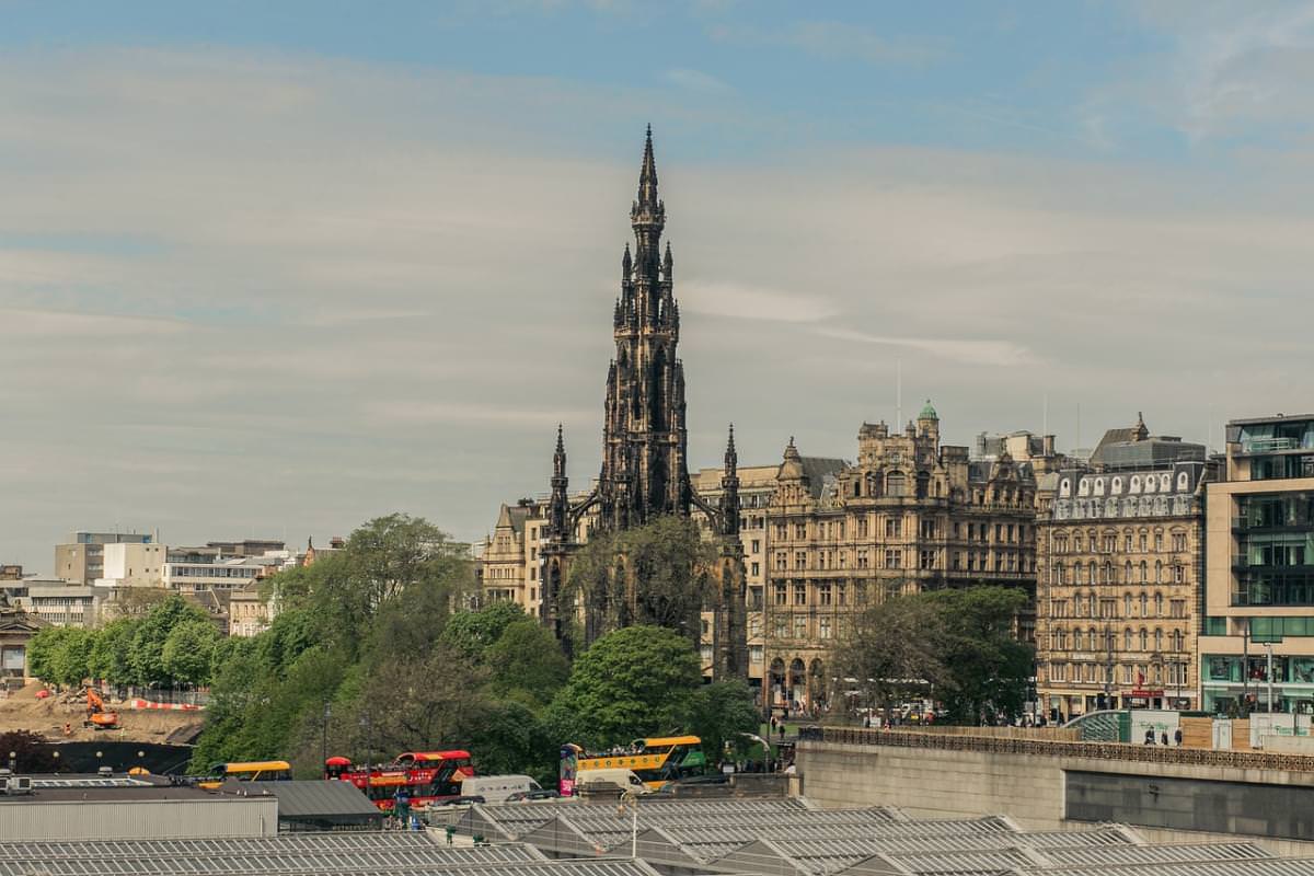 monumento di scott edimburgo