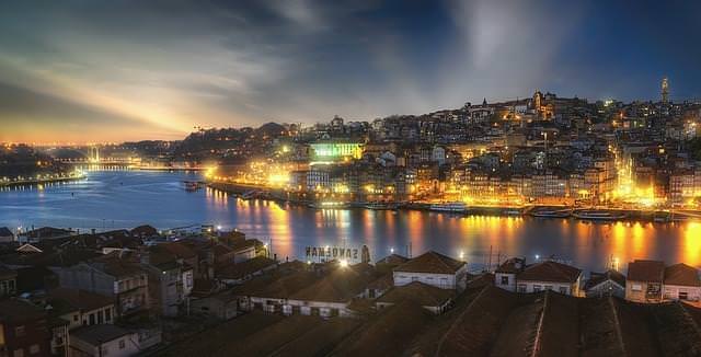 porto luci di sera