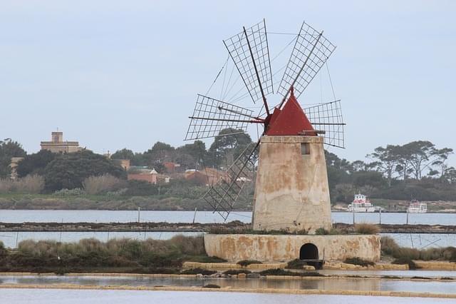 saline trapani mulini a vento