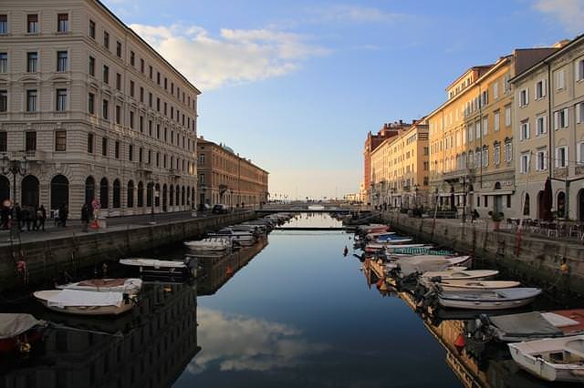 veduta canal grande trieste